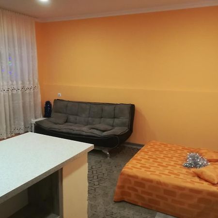 12 Maksim Gorki Street Apartment Tbilisi ภายนอก รูปภาพ