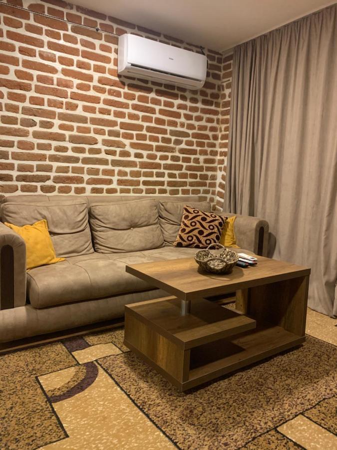 12 Maksim Gorki Street Apartment Tbilisi ภายนอก รูปภาพ