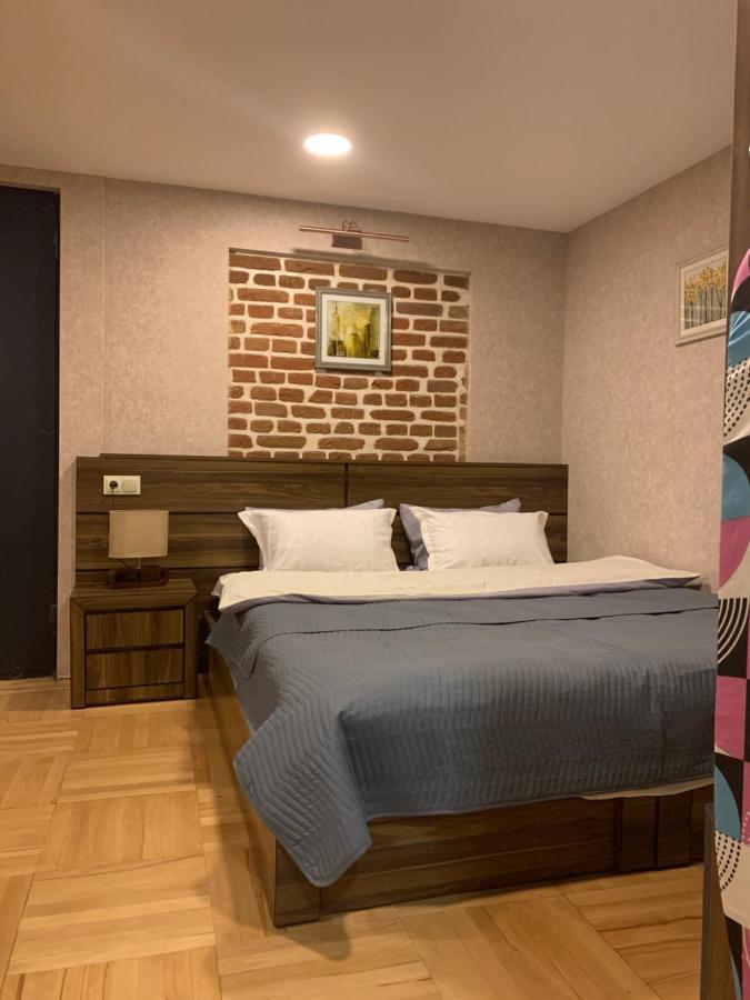 12 Maksim Gorki Street Apartment Tbilisi ภายนอก รูปภาพ